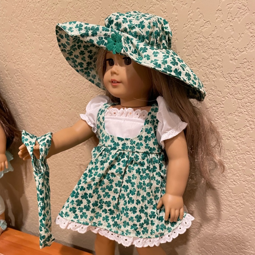 19 Inch Doll Outfit Collection with 4 Outfits - Picture 4 of 16